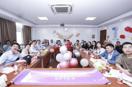suncitygroup太阳集团2003届、2013届员工毕业二十周年、十周年返校座谈会现场图1